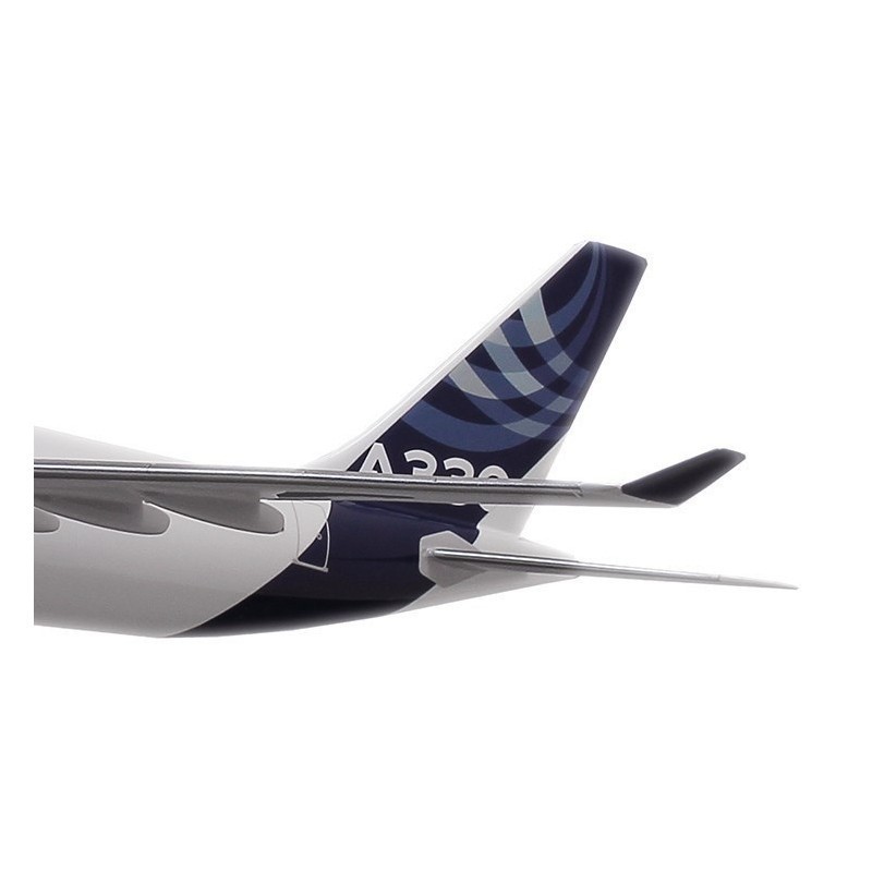 Maquette A330-200 moteurs RR échelle 1:100