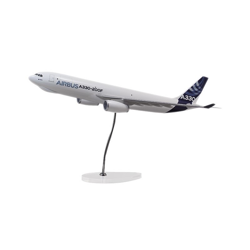 Maquette A330-200F moteurs RR échelle 1:100